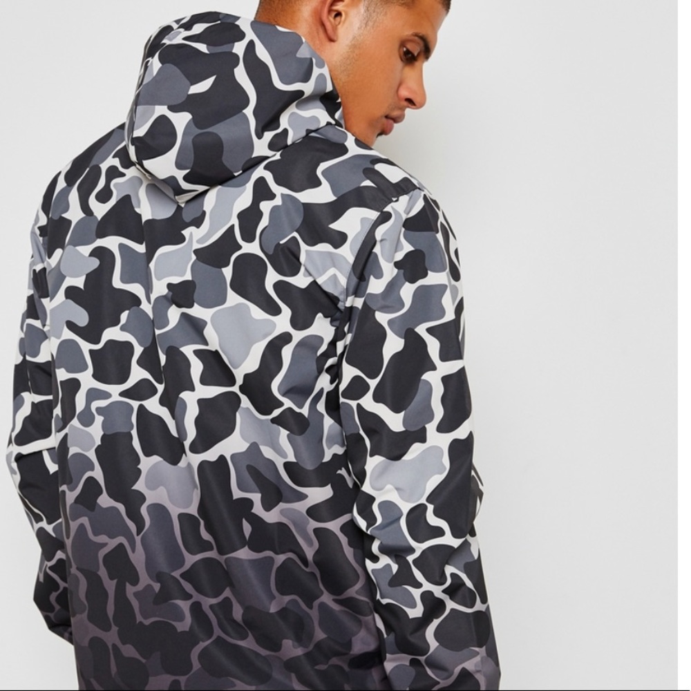 🐆New Adidas Originals Camouflage Windbreaker - Picture 4 of 8